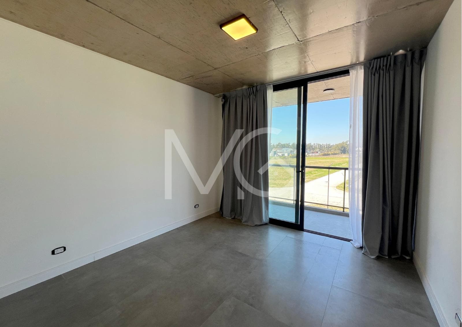 2-Room Apartment for Sale in Canning