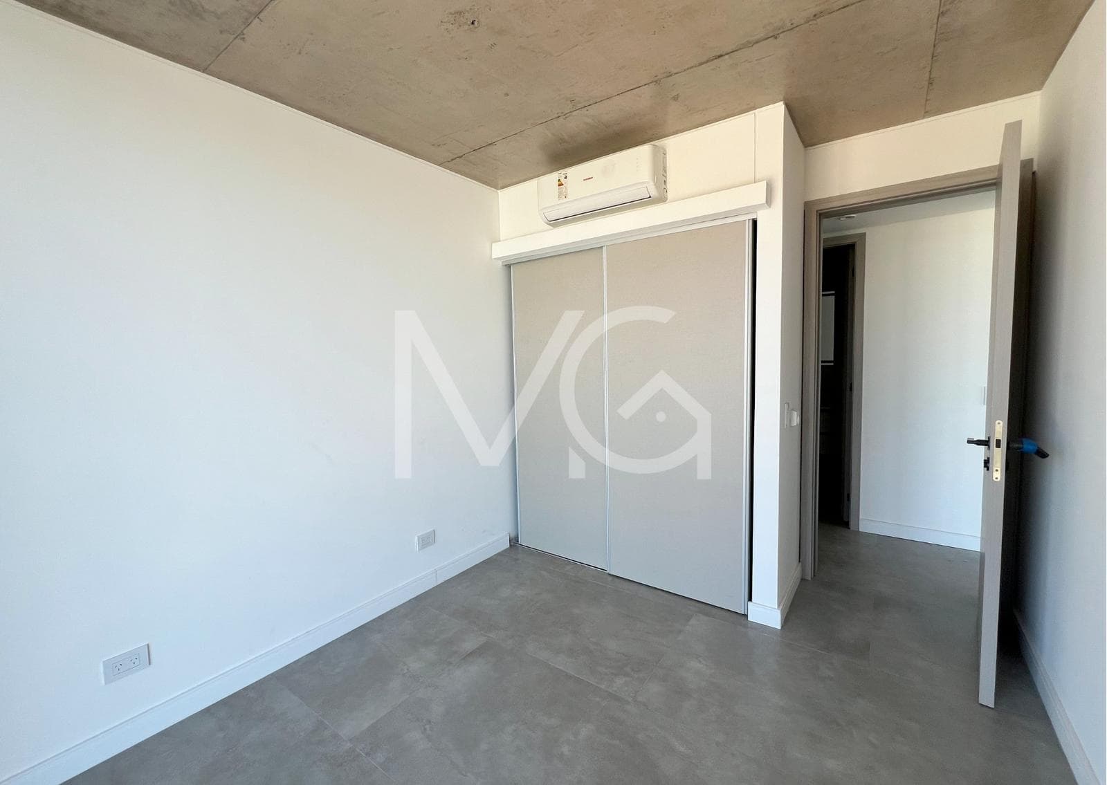 3-Room Apartment for Sale in Canning