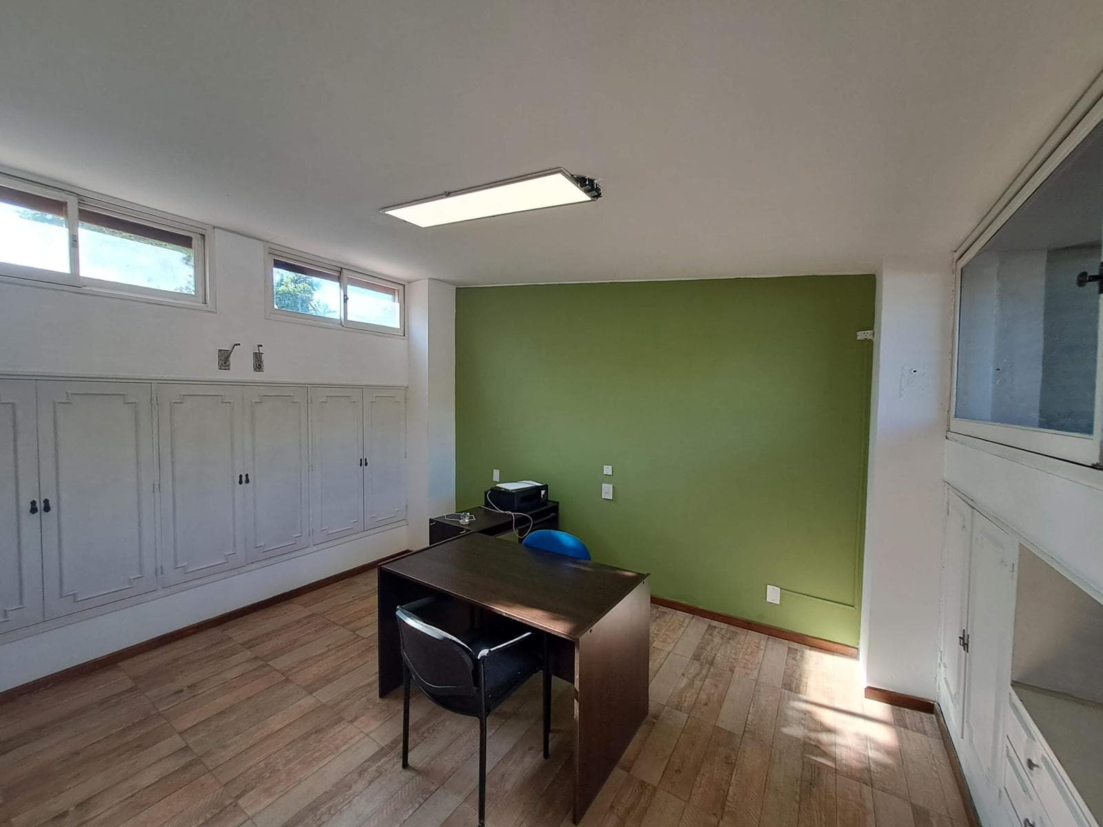 House in the Bombal neighborhood - Suitable for a studio or office - QUALIFIES FOR A LOAN