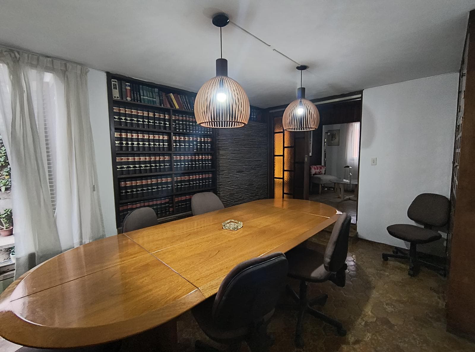 House in the Bombal neighborhood - Suitable for a studio or office - QUALIFIES FOR A LOAN
