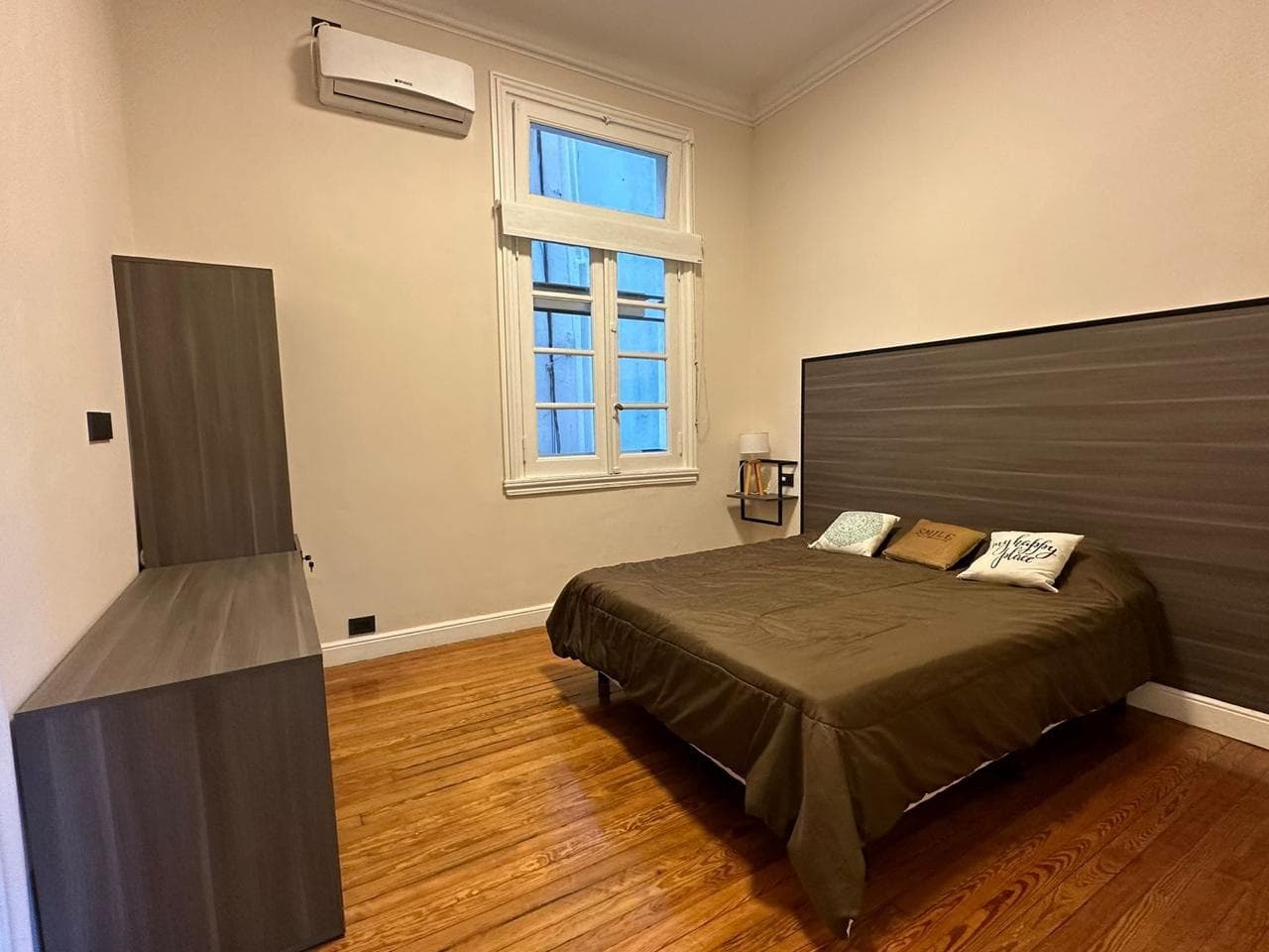 For Sale with Rent: 3-Bedroom Apartment on the 2nd Floor. San Nicolás, CABA