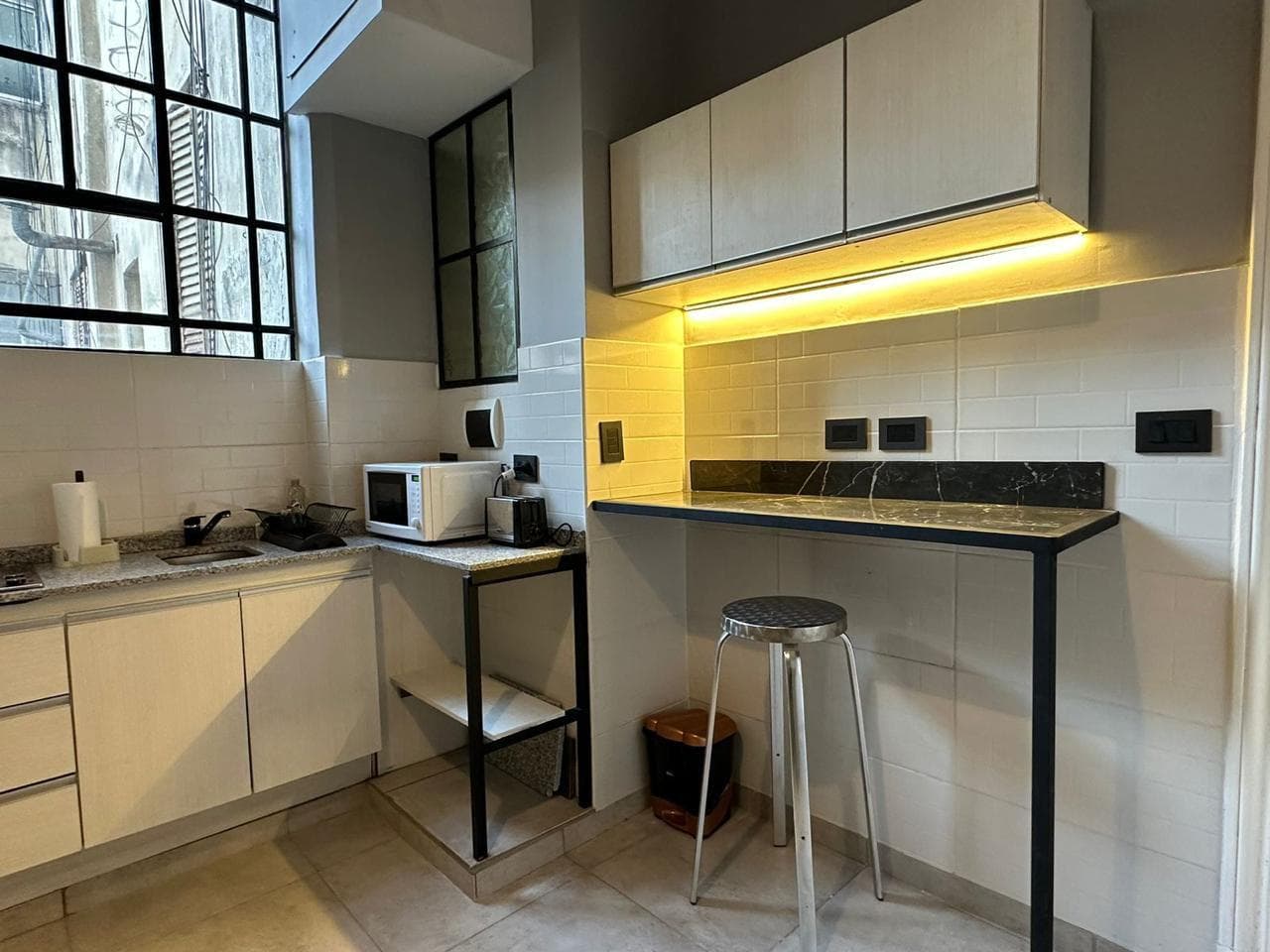 For Sale with Rent: 3-Bedroom Apartment on the 2nd Floor. San Nicolás, CABA