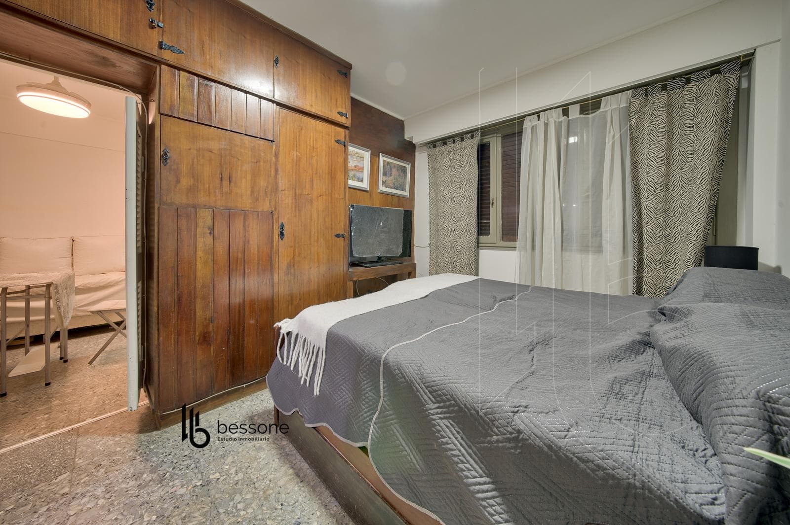 Side Room Department