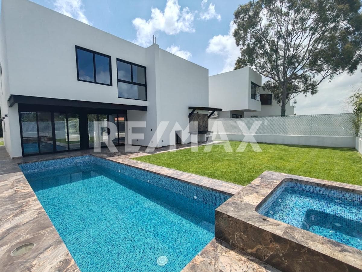 House for Sale in Morelos, Lomas de Cocoyoc