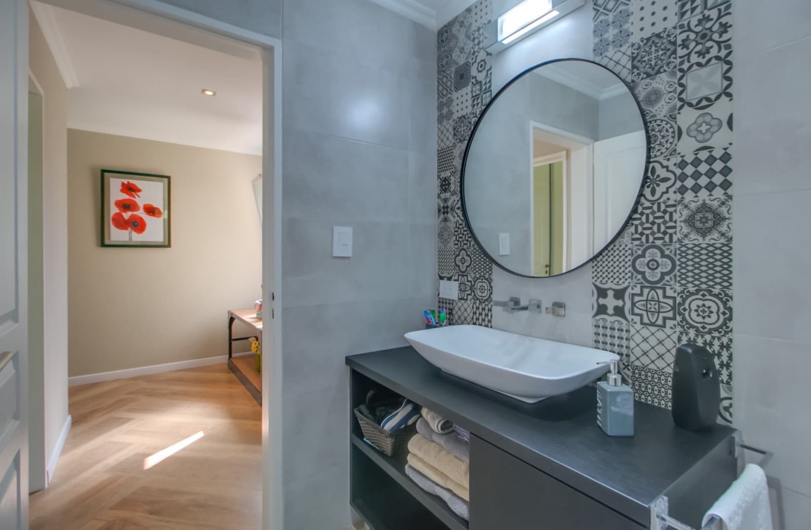HOUSE FOR SALE IN AREA 60. Single-story. 293 m² of floor space on a 1,620 m² lot.