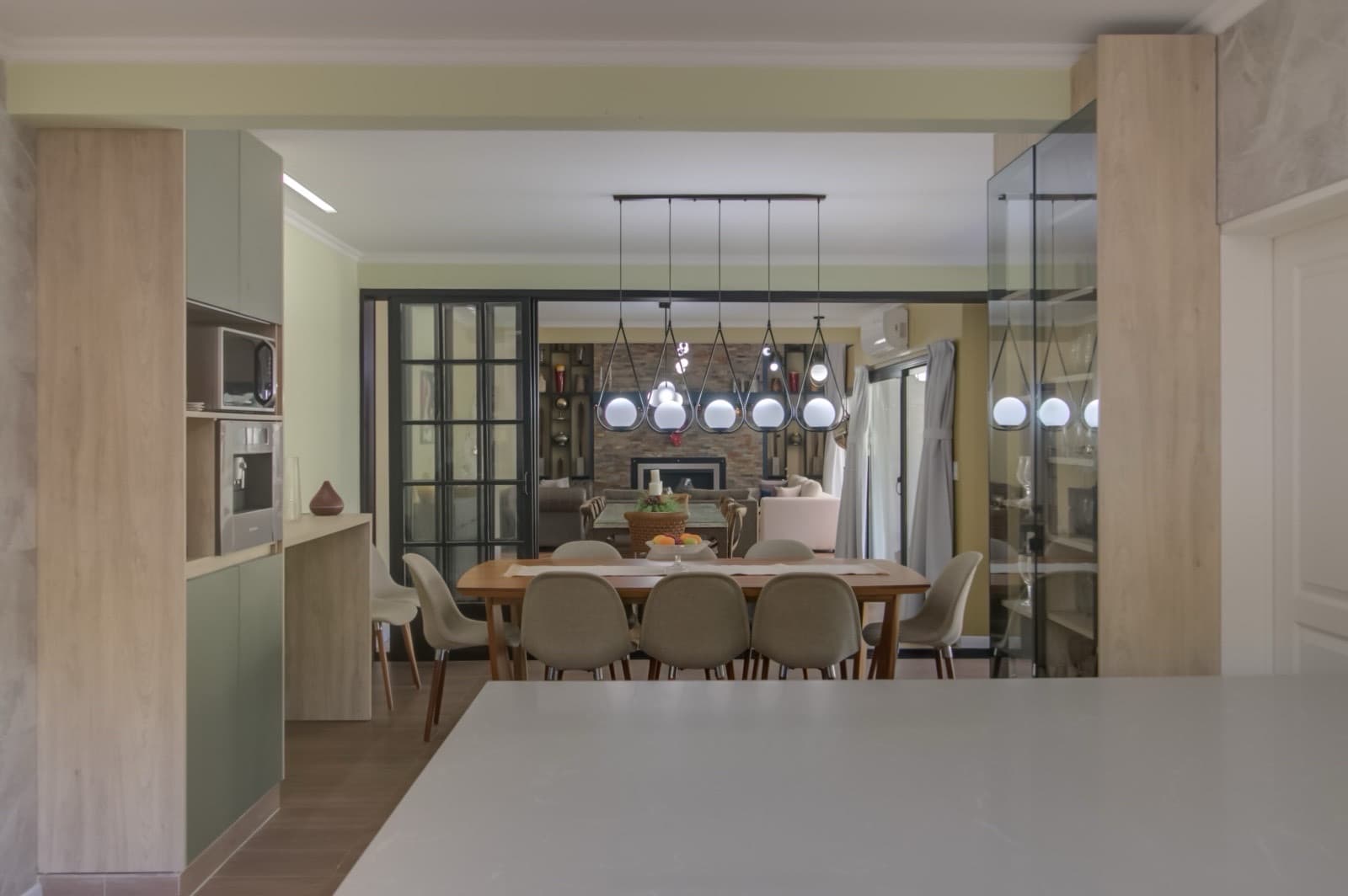 HOUSE FOR SALE IN AREA 60. Single-story. 293 m² of floor space on a 1,620 m² lot.