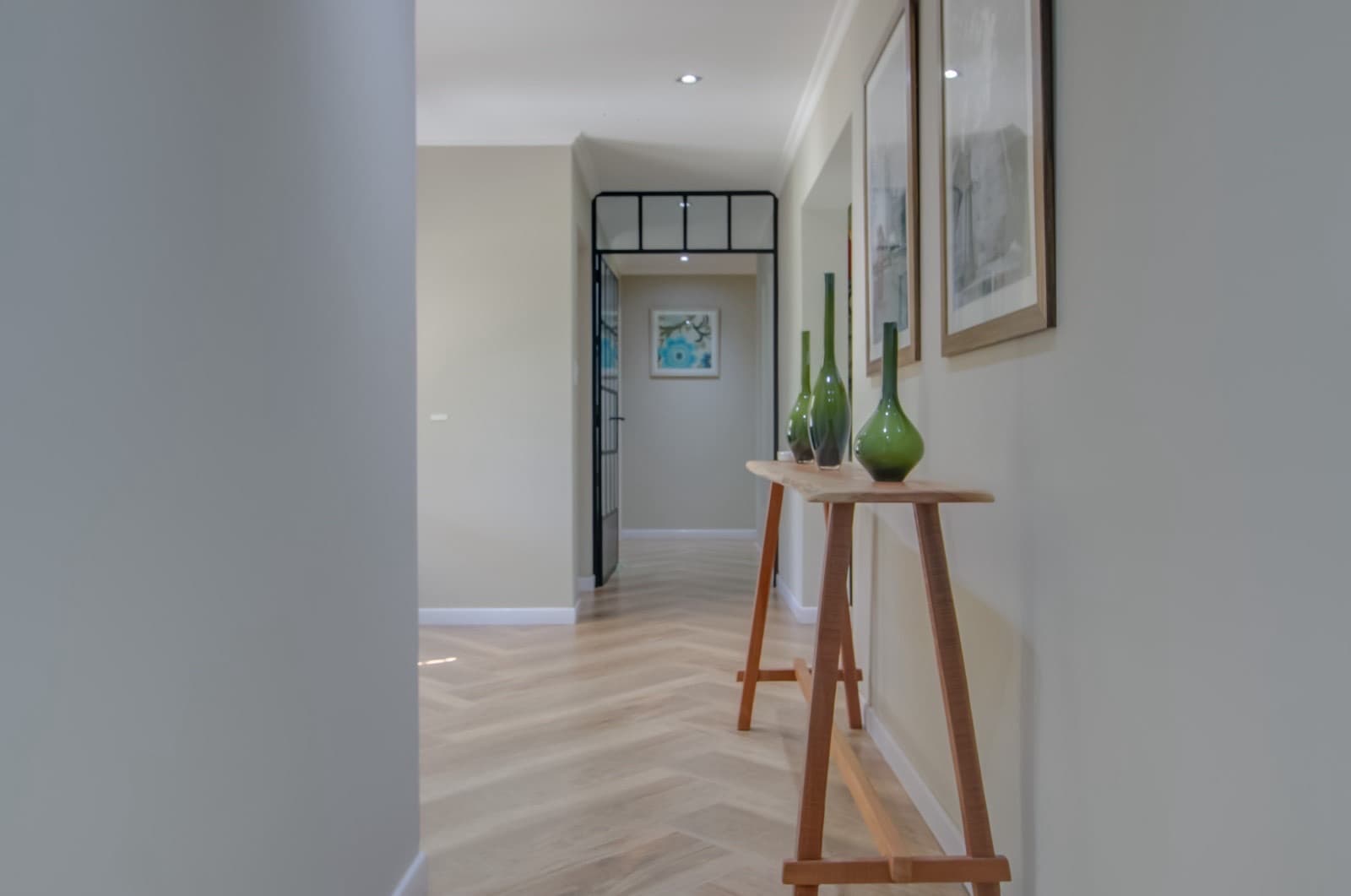 HOUSE FOR SALE IN AREA 60. Single-story. 293 m² of floor space on a 1,620 m² lot.