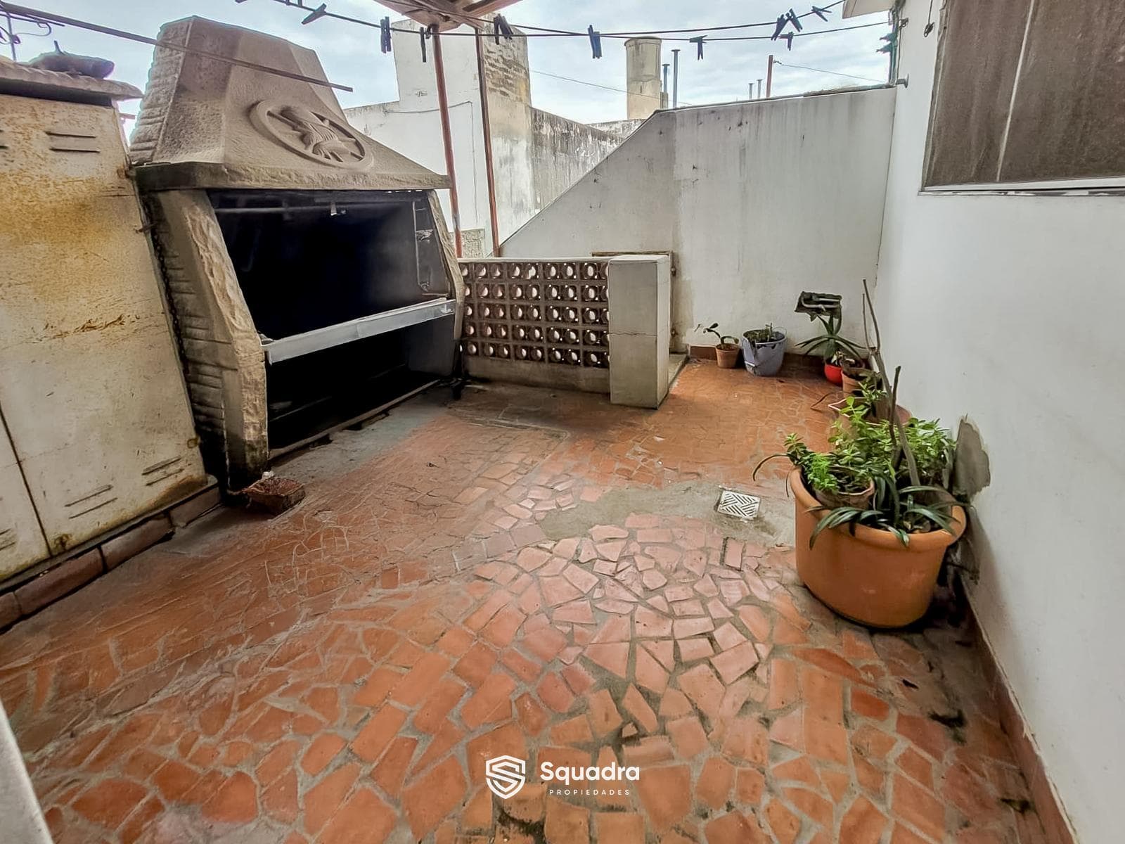 FOR SALE | TRADE - Two-story house with two lots - Azcuénaga neighborhood, Rosario. QUALIFIES FOR MORTGAGE.
