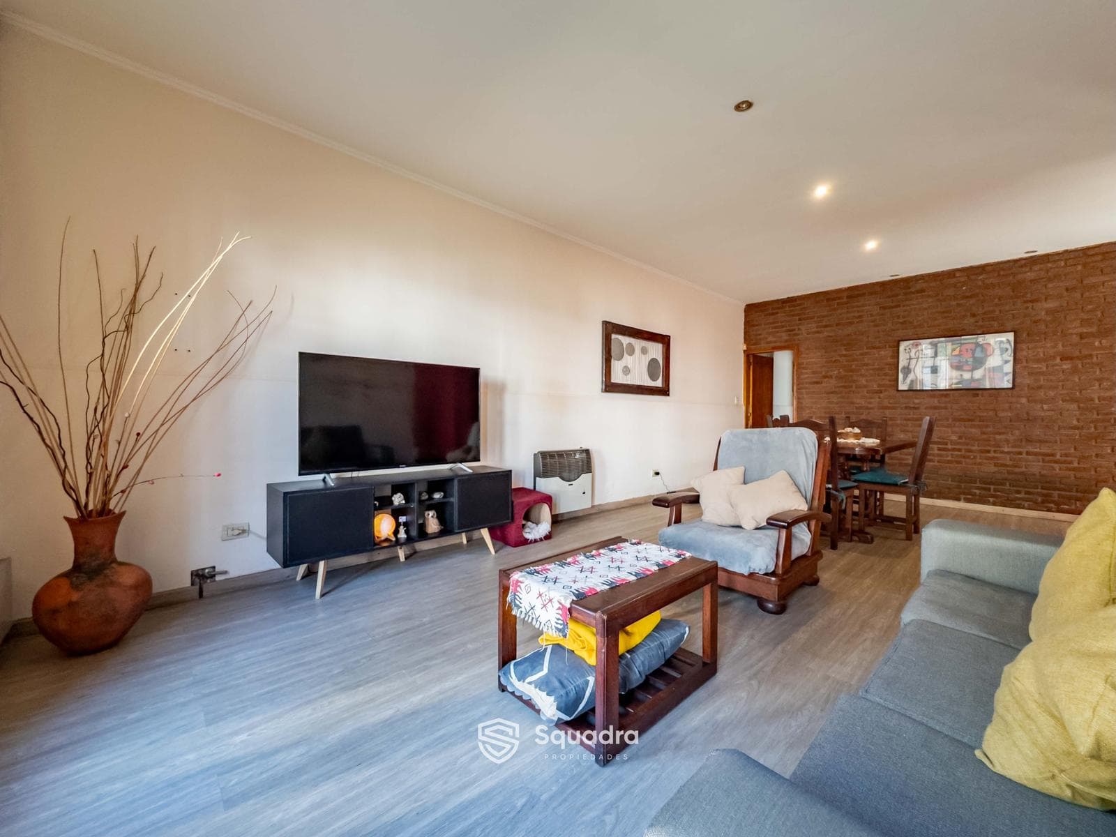 FOR SALE | TRADE - 3-bedroom house with a patio and garage - Matheu, Rosario. QUALIFIES FOR A MORTGAGE.