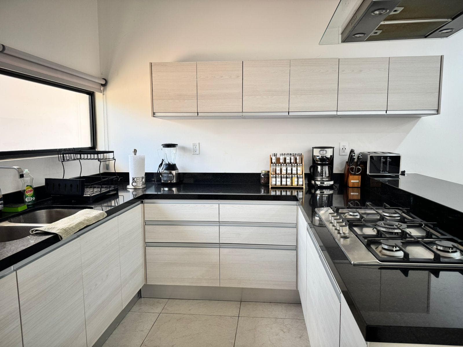CASA EN VENTA 3 REC 166 M2 EN PLAYA DEL CARMEN CON CASA CLUB