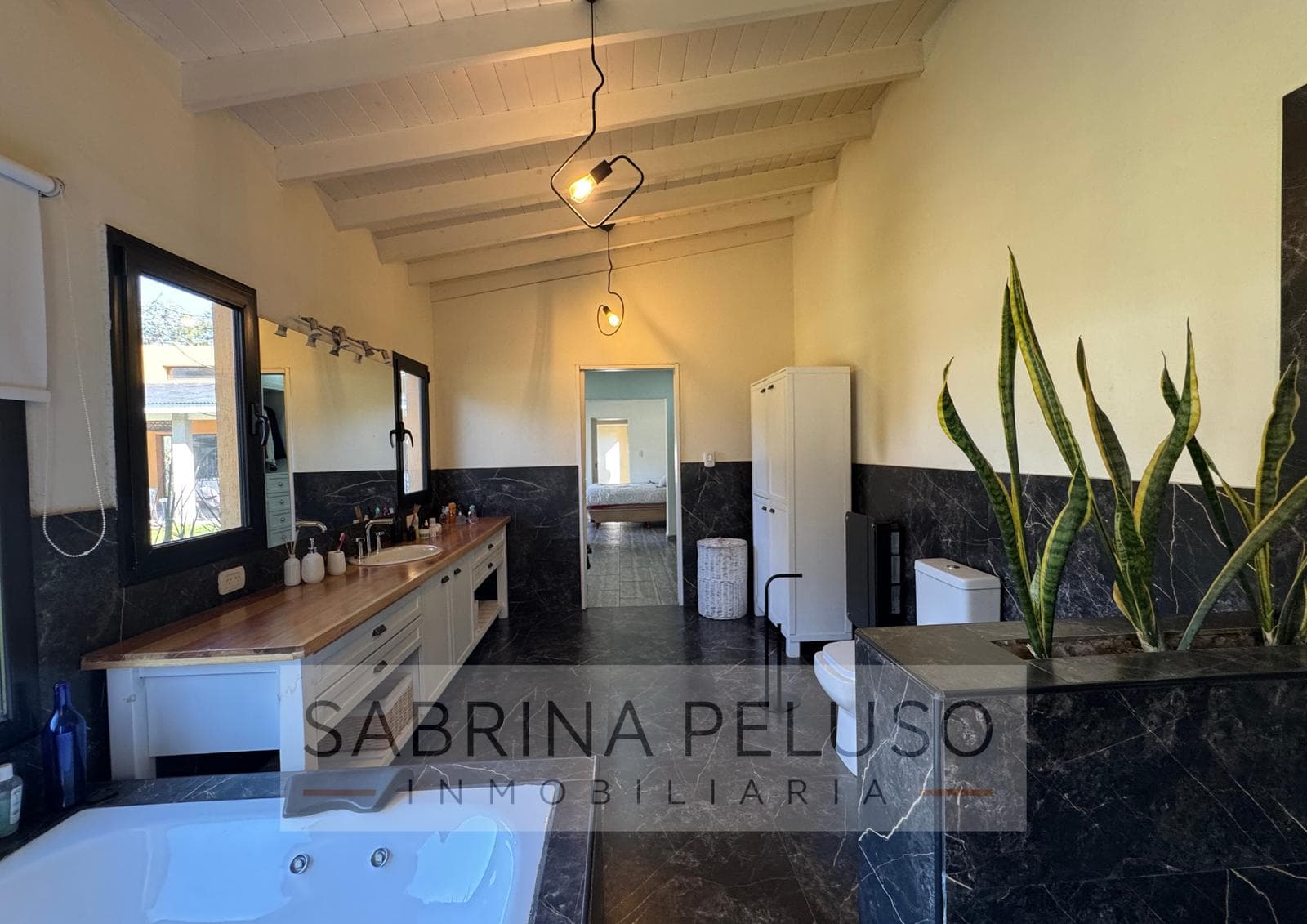 house for sale in Moreno