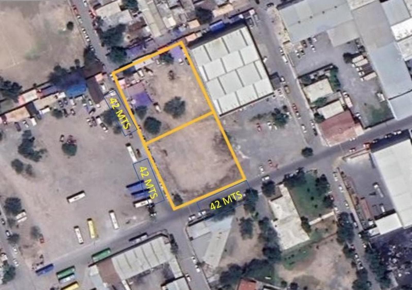 FOR RENT: 3,528 M2 Lot in DOWNTOWN APODACA - Avenue with Heavy Traffic; Zoned for Commercial Use
