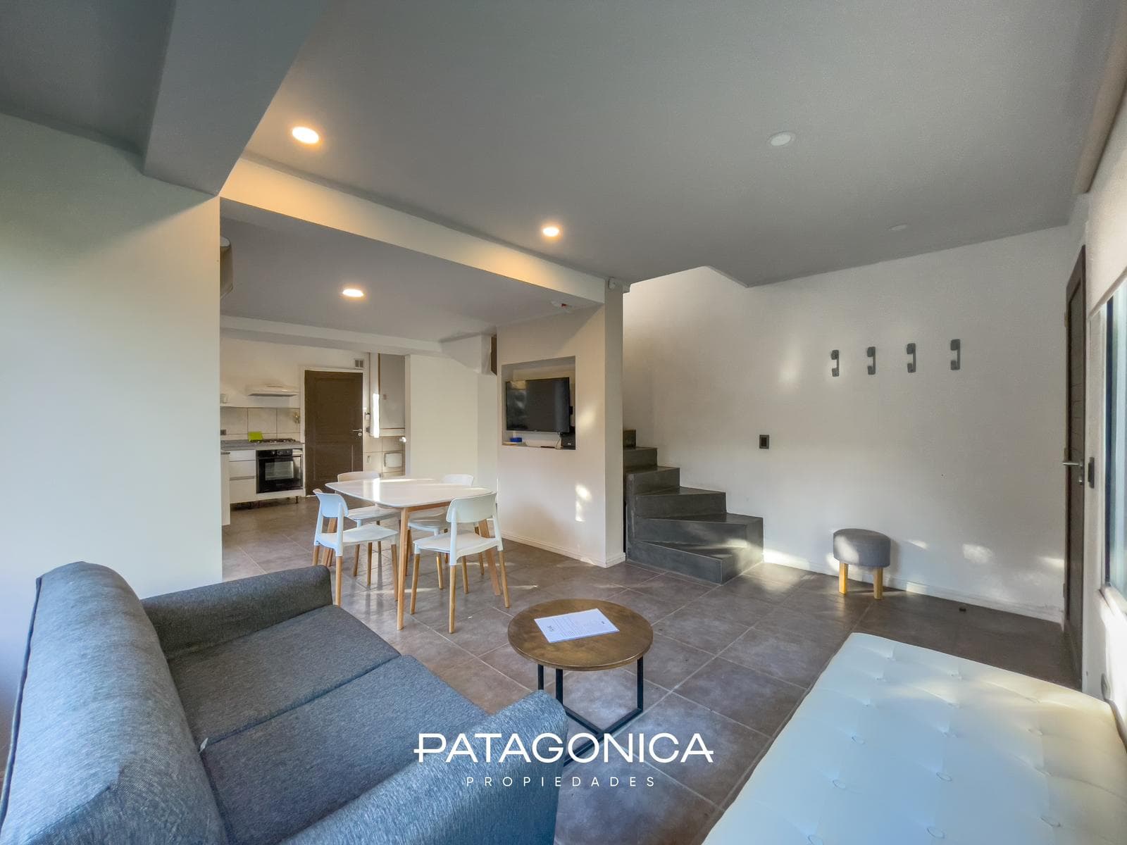 3-ROOM APARTMENT FOR SALE + STORAGE SHED IN THE DOWNTOWN AREA