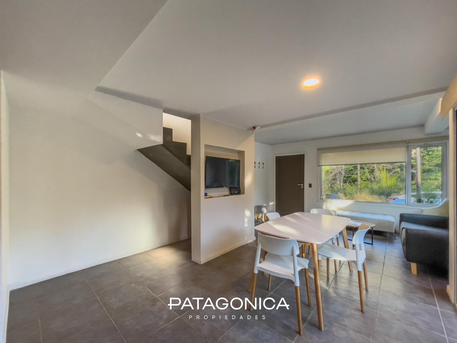 3-ROOM APARTMENT FOR SALE + STORAGE SHED IN THE DOWNTOWN AREA