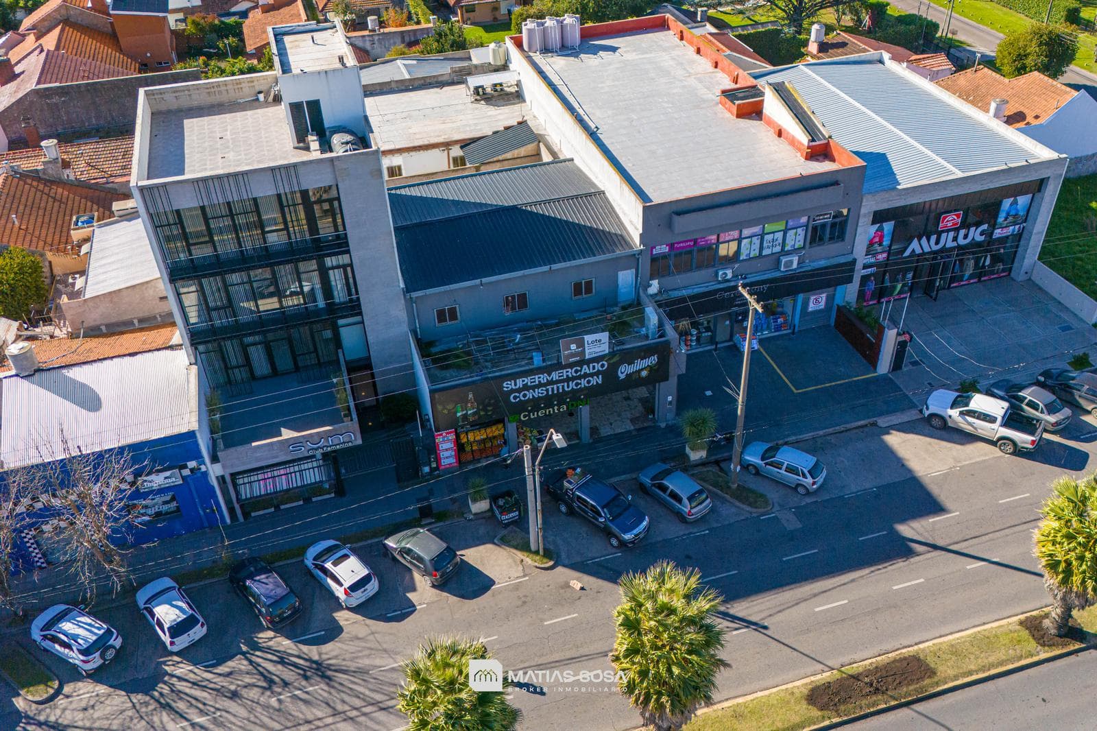 For Sale - Commercial Space - Lot Suitable for Development - On Av. Constitución