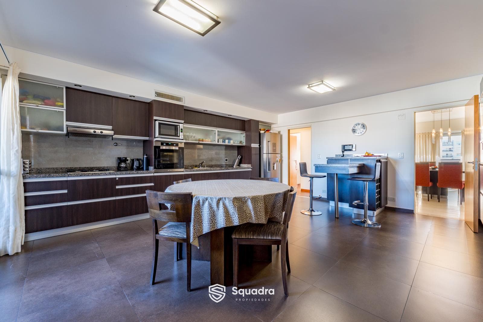 FOR SALE - Exclusive 4-bedroom apartment - Abasto neighborhood, Rosario.