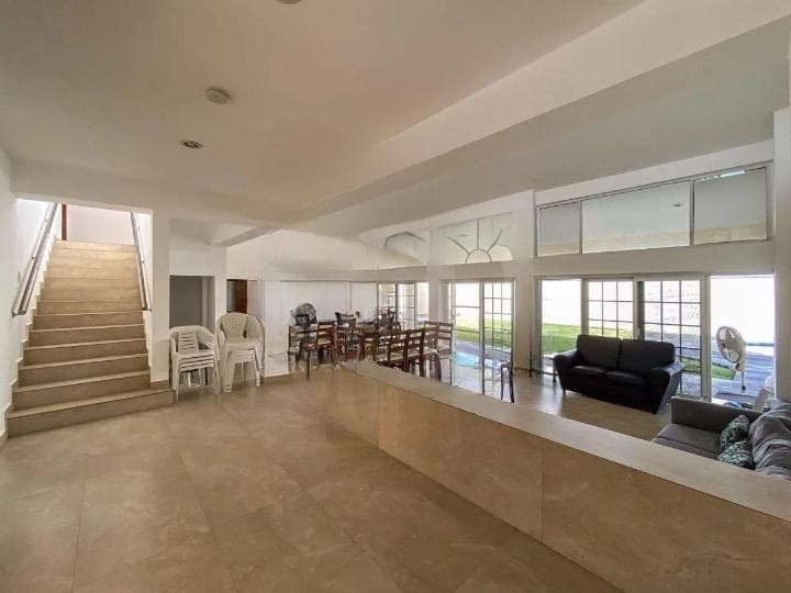 Extraordinary Home in Supermanzana 15 / Extraordinary Home in SM 15