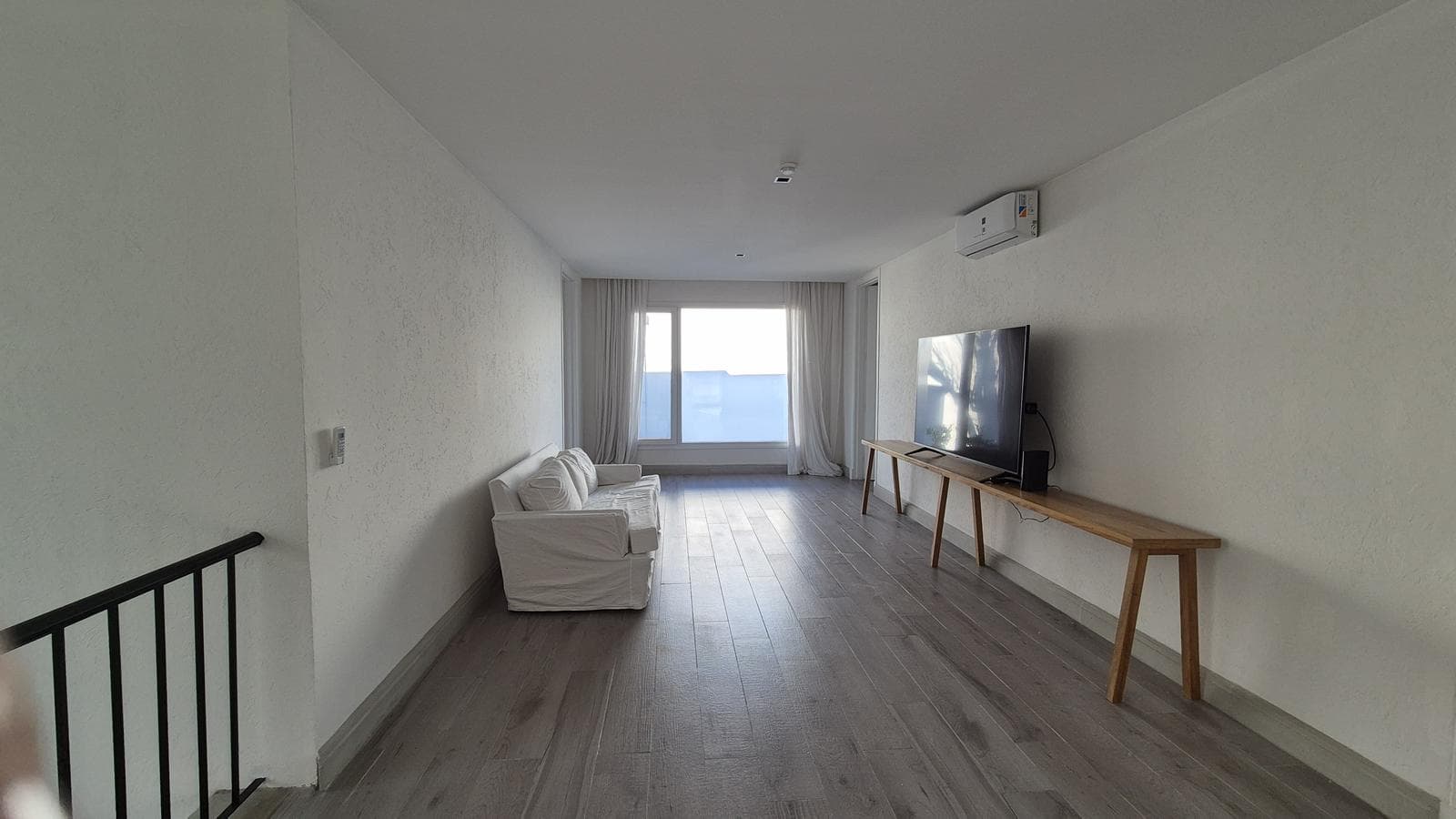 Luxury home with 5 en-suite bedrooms overlooking the lagoon in Barbarita—FOR SALE and FOR RENT