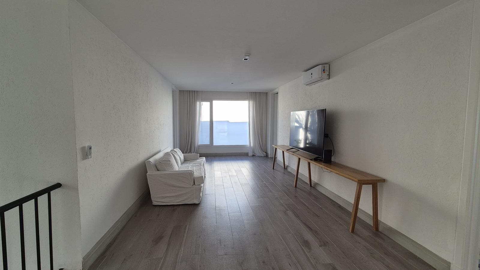 Luxury home with 5 en-suite bedrooms overlooking the lagoon in Barbarita—FOR SALE and FOR RENT