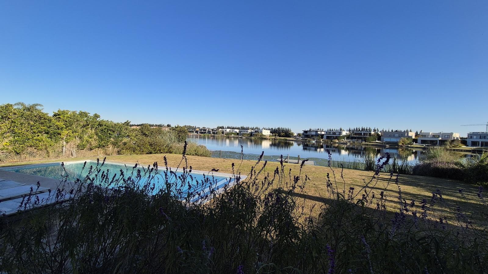 Luxury home with 5 en-suite bedrooms overlooking the lagoon in Barbarita—FOR SALE and FOR RENT