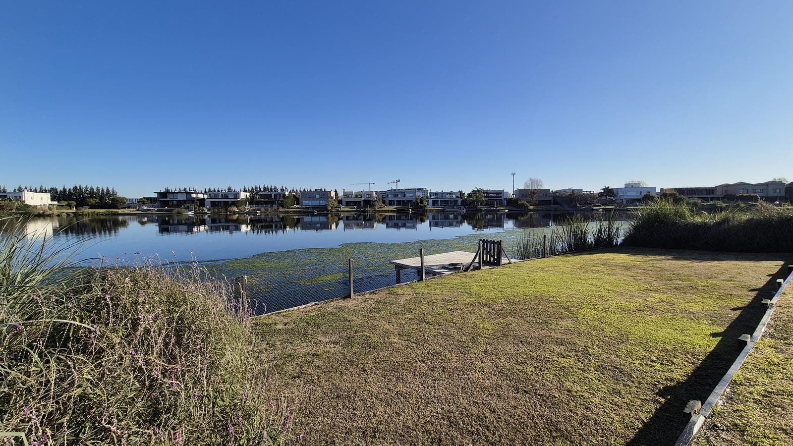 Luxury home with 5 en-suite bedrooms overlooking the lagoon in Barbarita—FOR SALE and FOR RENT