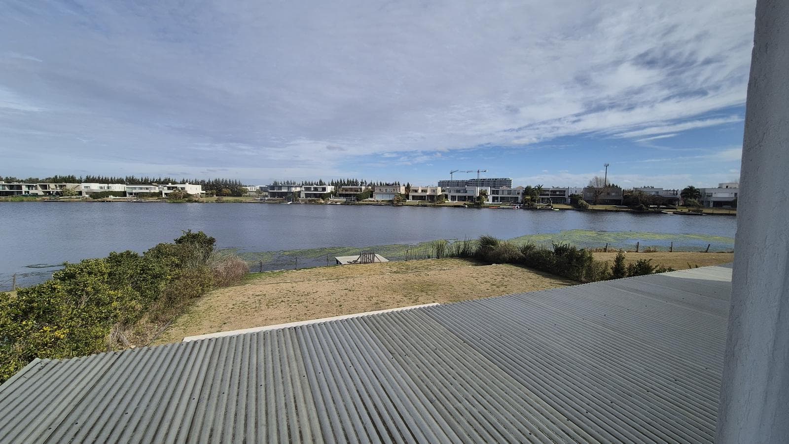 Luxury home with 5 en-suite bedrooms overlooking the lagoon in Barbarita—FOR SALE and FOR RENT
