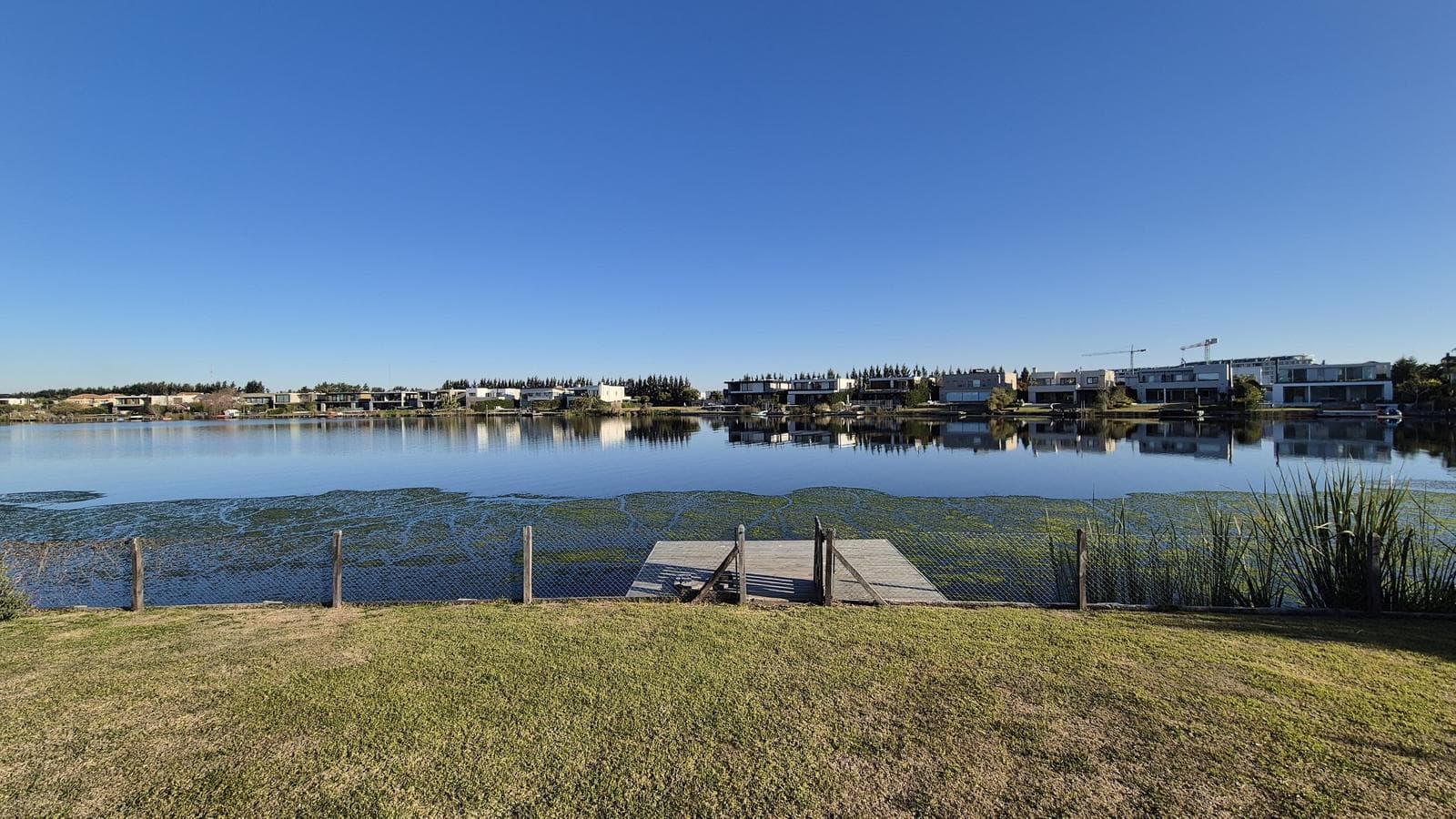 Luxury home with 5 en-suite bedrooms overlooking the lagoon in Barbarita—FOR SALE and FOR RENT