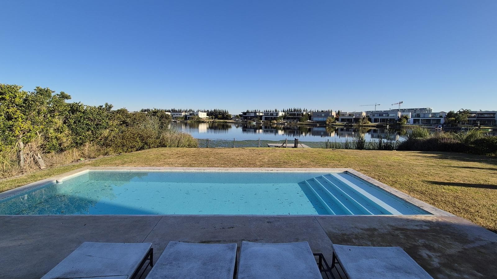 Luxury home with 5 en-suite bedrooms overlooking the lagoon in Barbarita—FOR SALE and FOR RENT