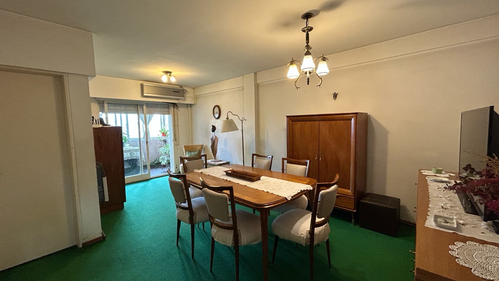 TWO-BEDROOM APARTMENT WITH GARAGE IN DOWNTOWN ROSARIO