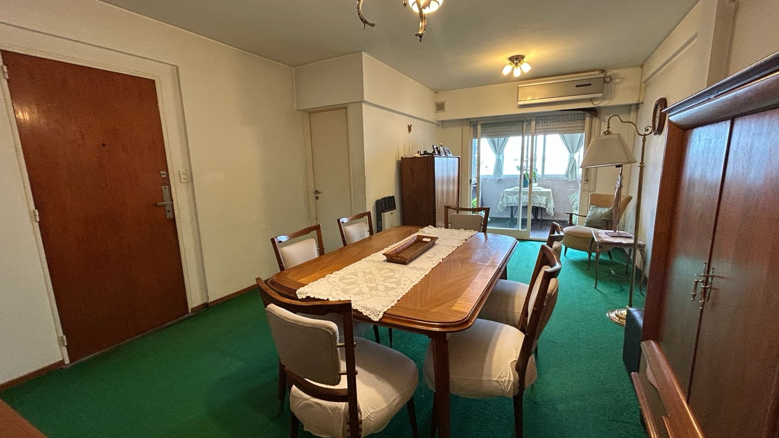 TWO-BEDROOM APARTMENT WITH GARAGE IN DOWNTOWN ROSARIO