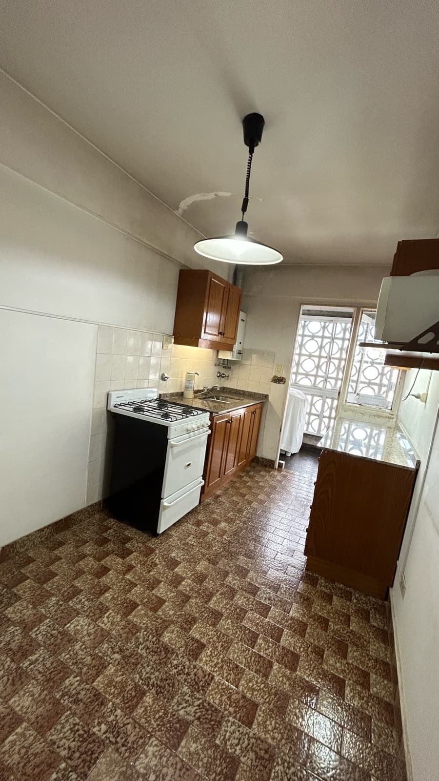 TWO-BEDROOM APARTMENT WITH GARAGE IN DOWNTOWN ROSARIO
