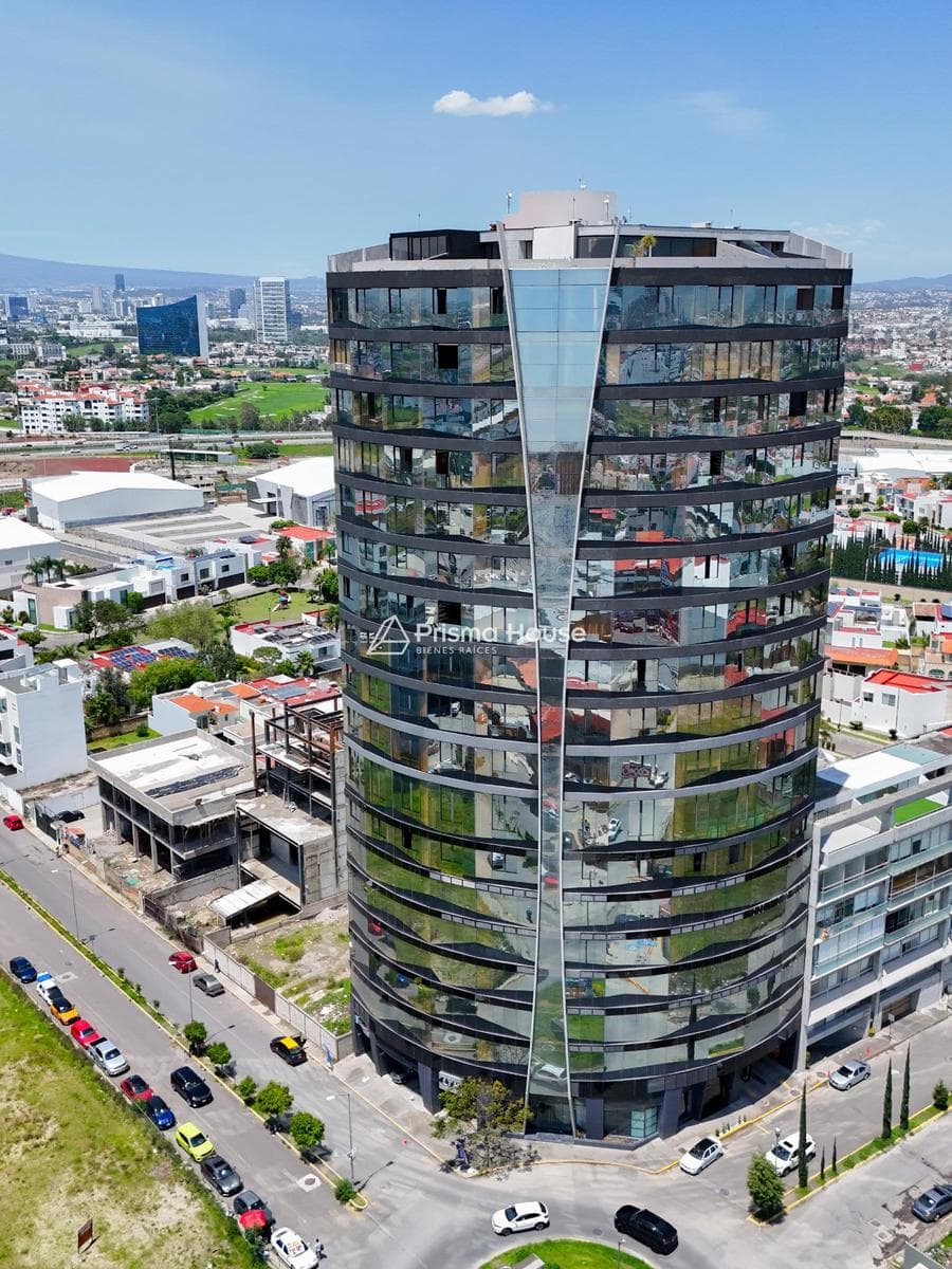 FOR SALE: BEAUTIFUL PENTHOUSE AT THE ENTRANCE TO LOMAS DE ANGELOPOLIS; ABRIC TOWER