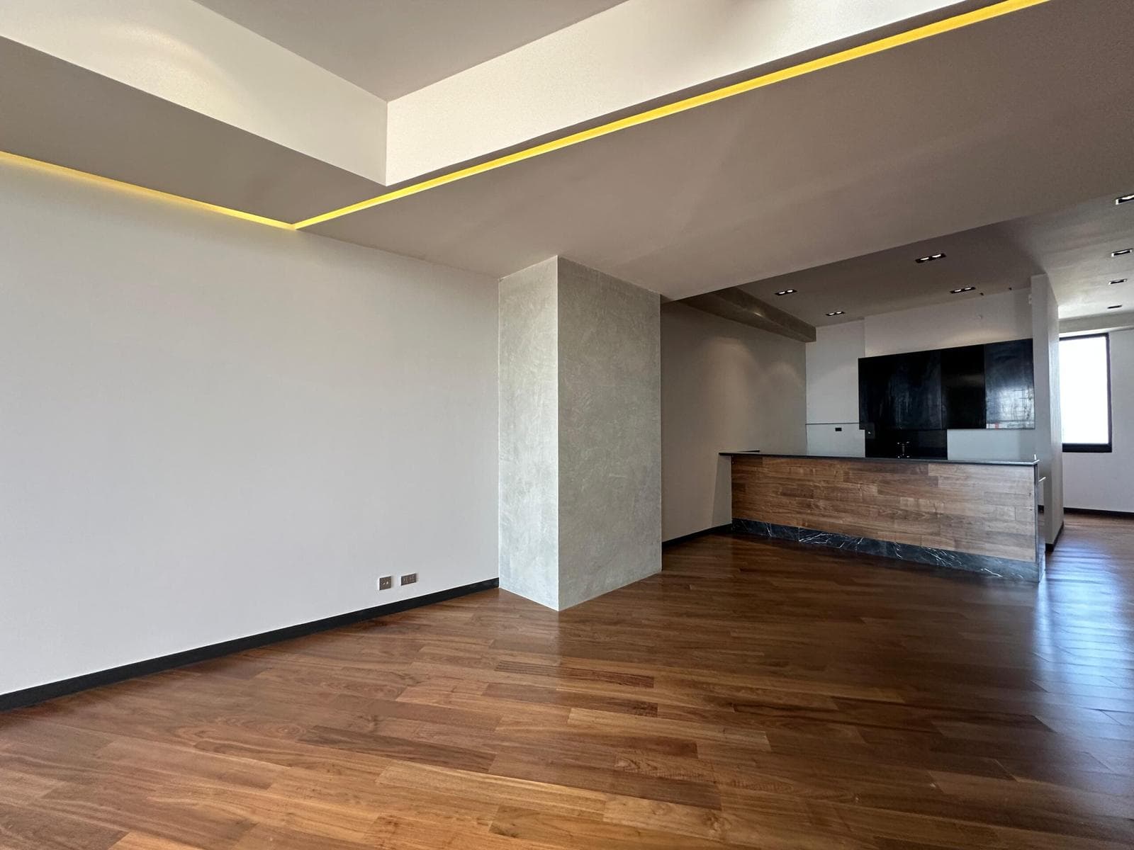 FOR SALE: BEAUTIFUL PENTHOUSE AT THE ENTRANCE TO LOMAS DE ANGELOPOLIS; ABRIC TOWER