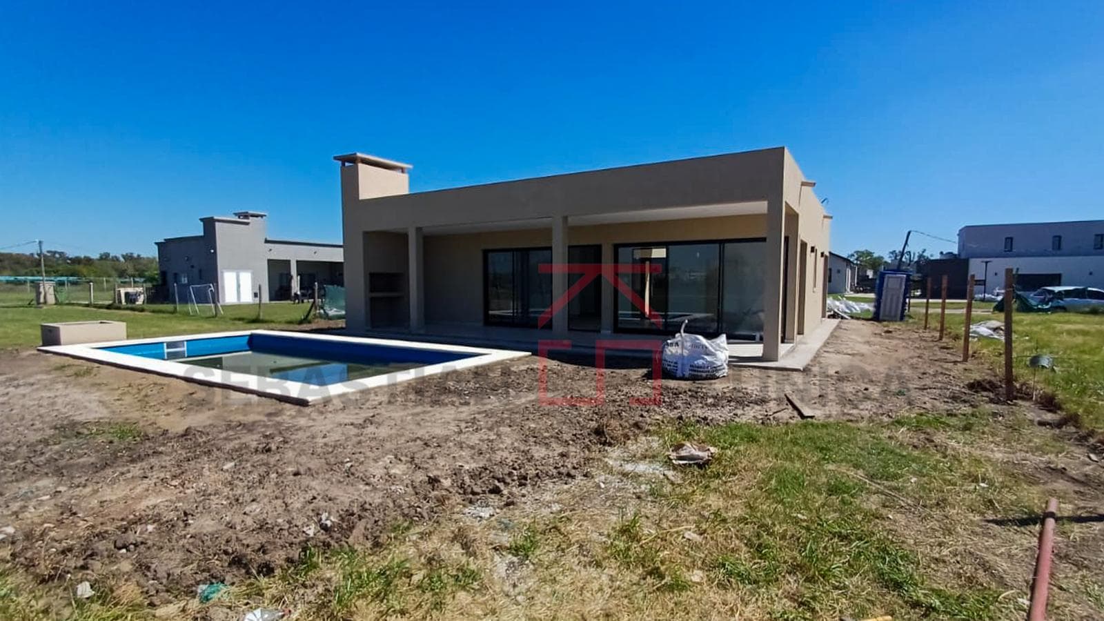 4-Bedroom House in El Ensueño