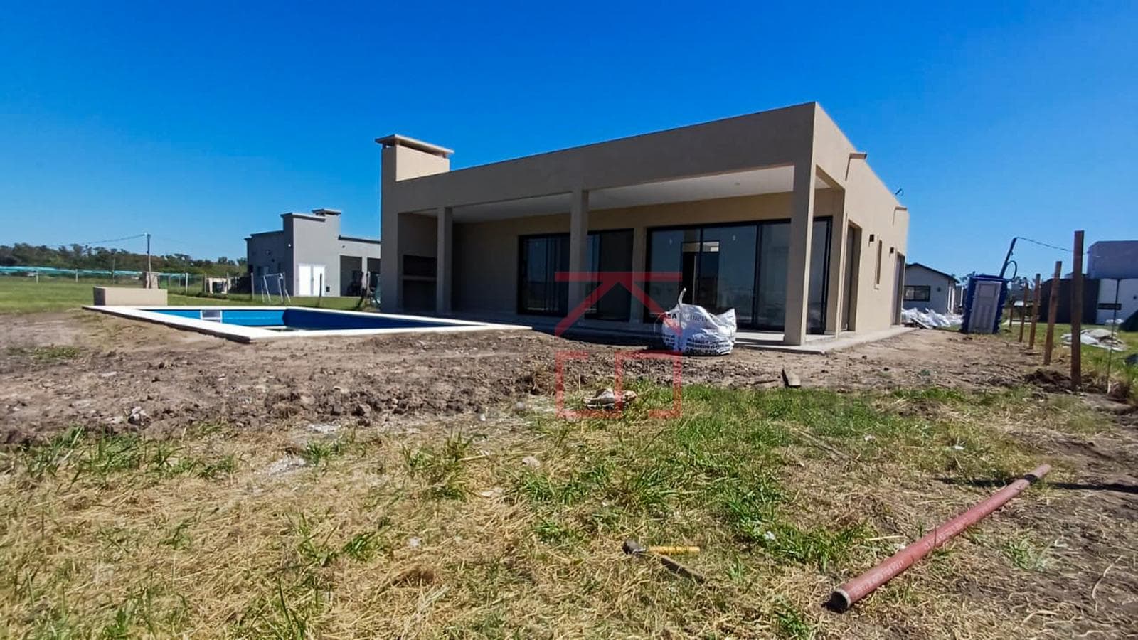 4-Bedroom House in El Ensueño