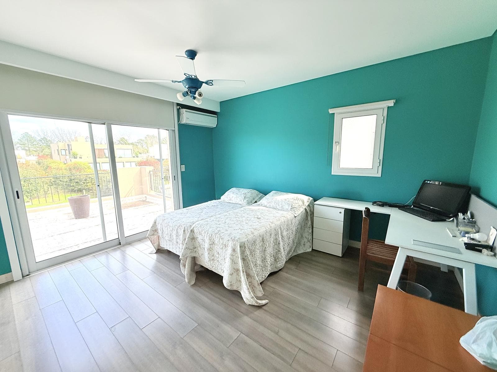 FOR SALE - 4-bedroom house - San Sebastian, Funes