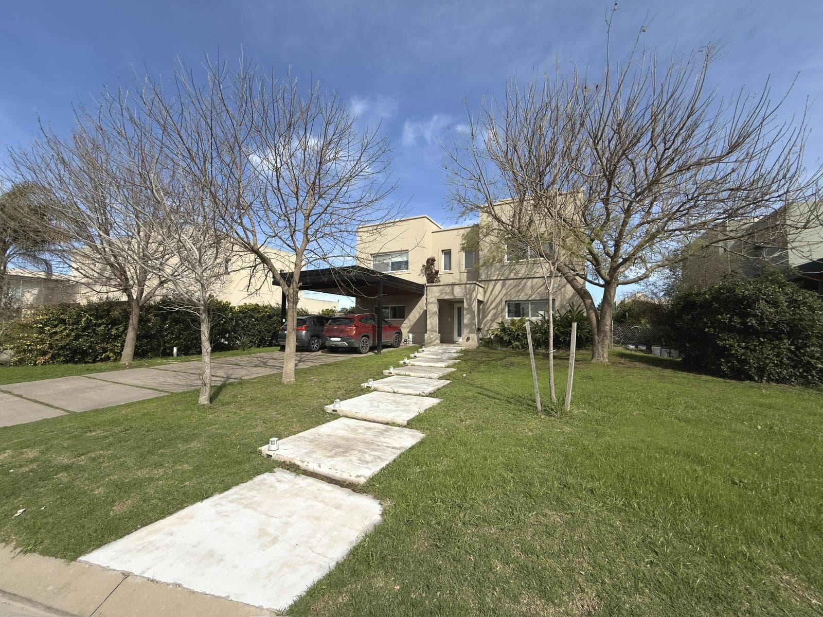 FOR SALE - 4-bedroom house - San Sebastian, Funes