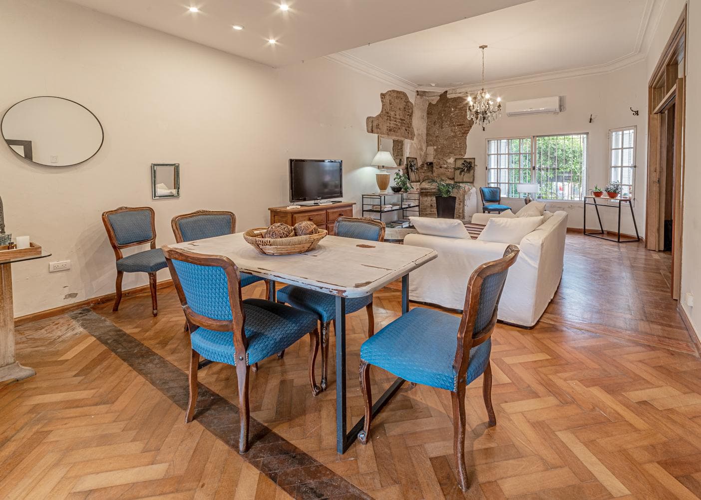 3-ROOM HOUSE FOR SALE IN OLIVOS WITH A GARDEN AND TERRACE. POTENTIAL TO EXPAND AS DESIRED!