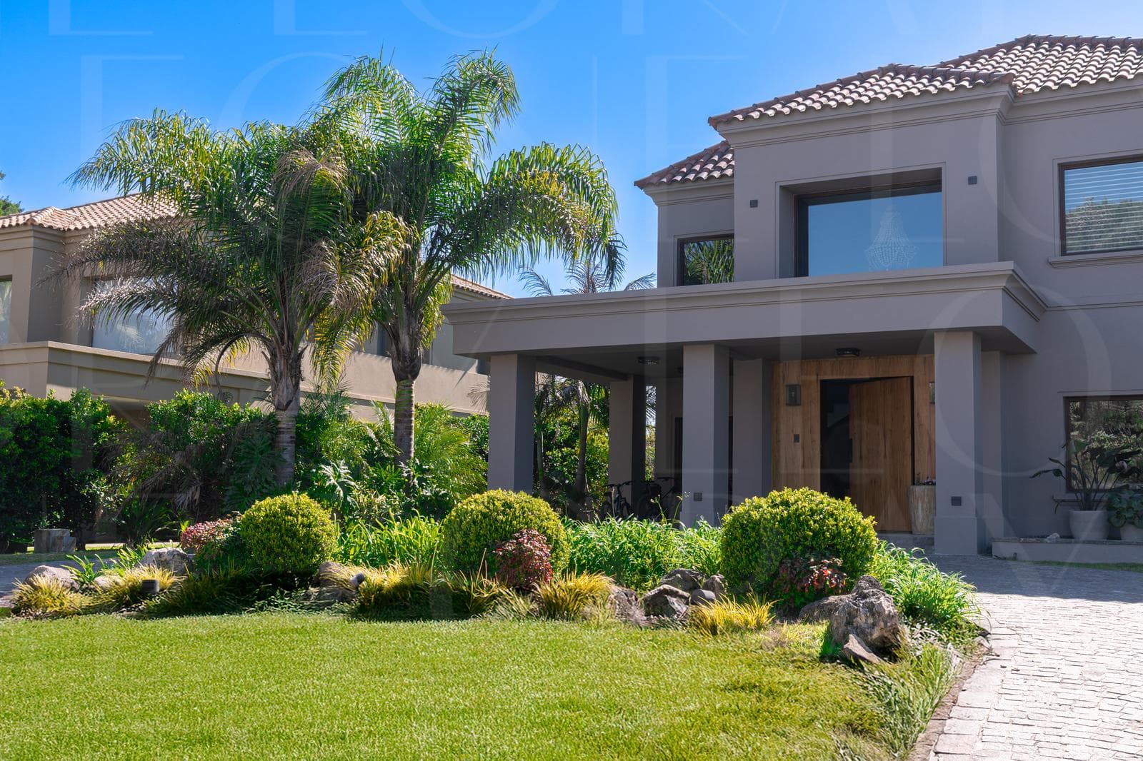 House for sale, 7 rooms, in the Saint Thomas Este neighborhood of Canning, Canning, near the golf course