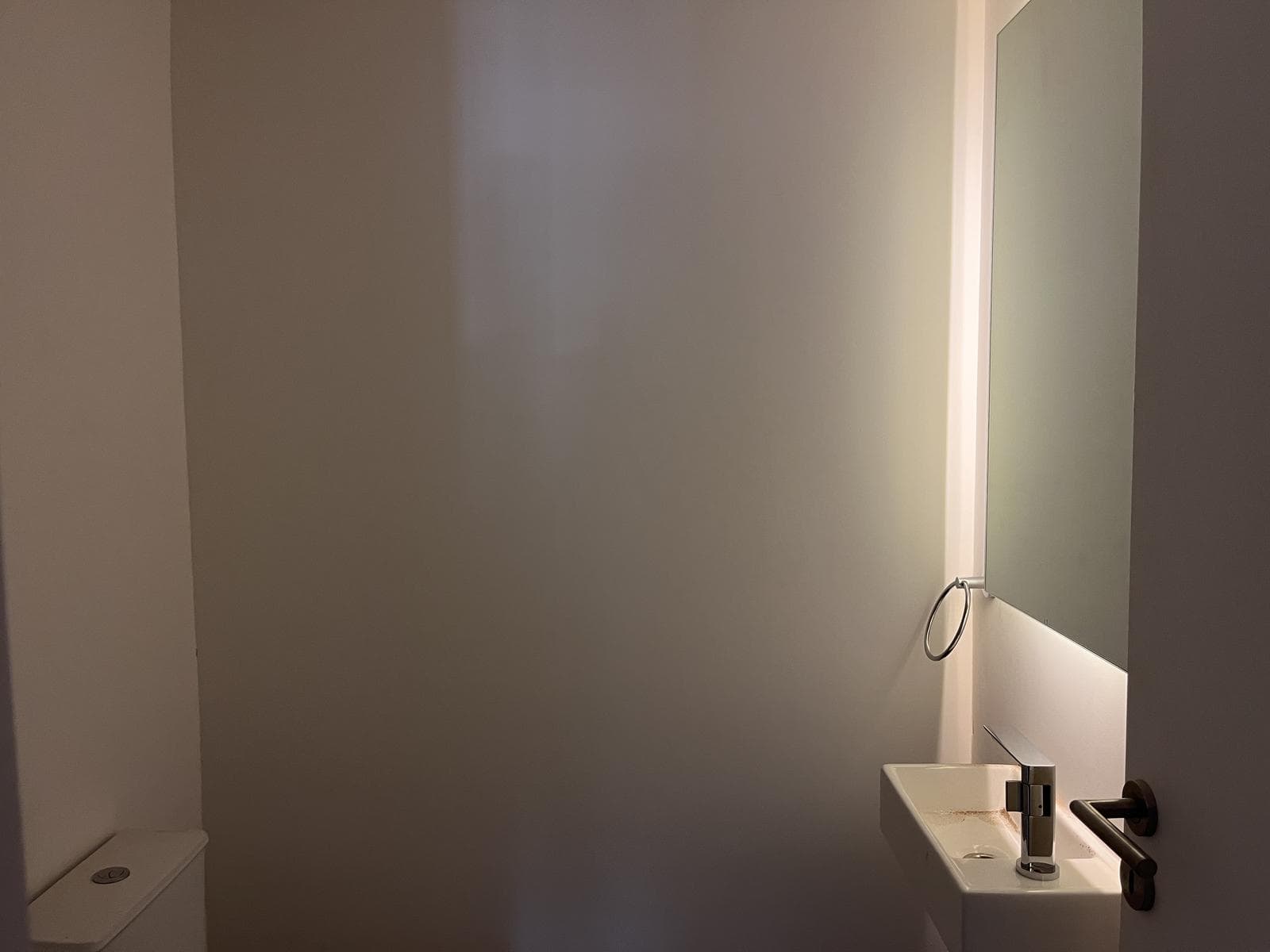 For Sale: Laprida 1300 - 3-Bedroom Apartment in Recoleta - Balcony/Terrace Facing the Street