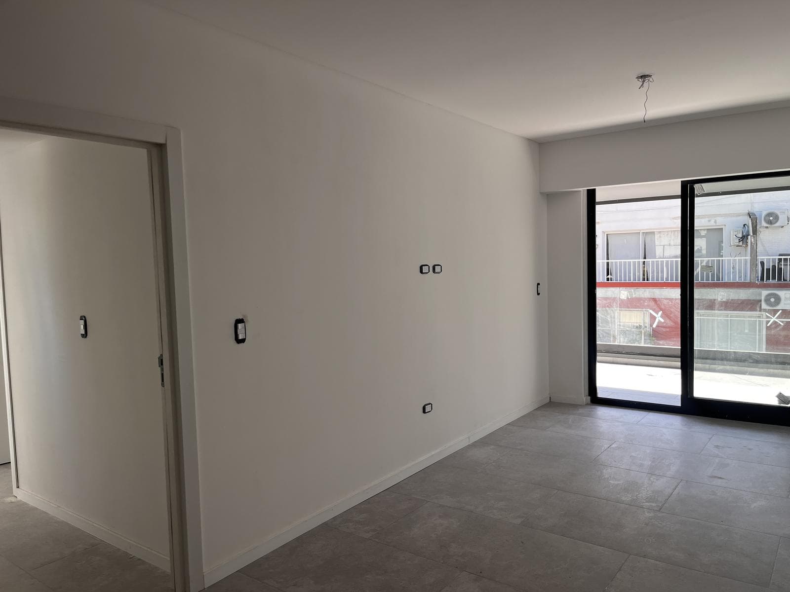 For Sale: Laprida 1300 - 3-Bedroom Apartment in Recoleta - Balcony/Terrace Facing the Street