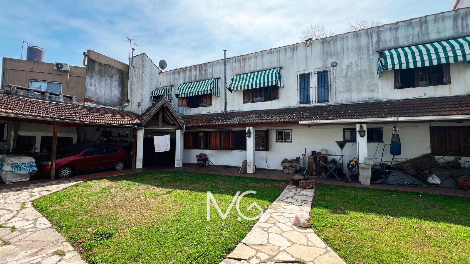 6-Bedroom House for Sale with Pool in Adrogue