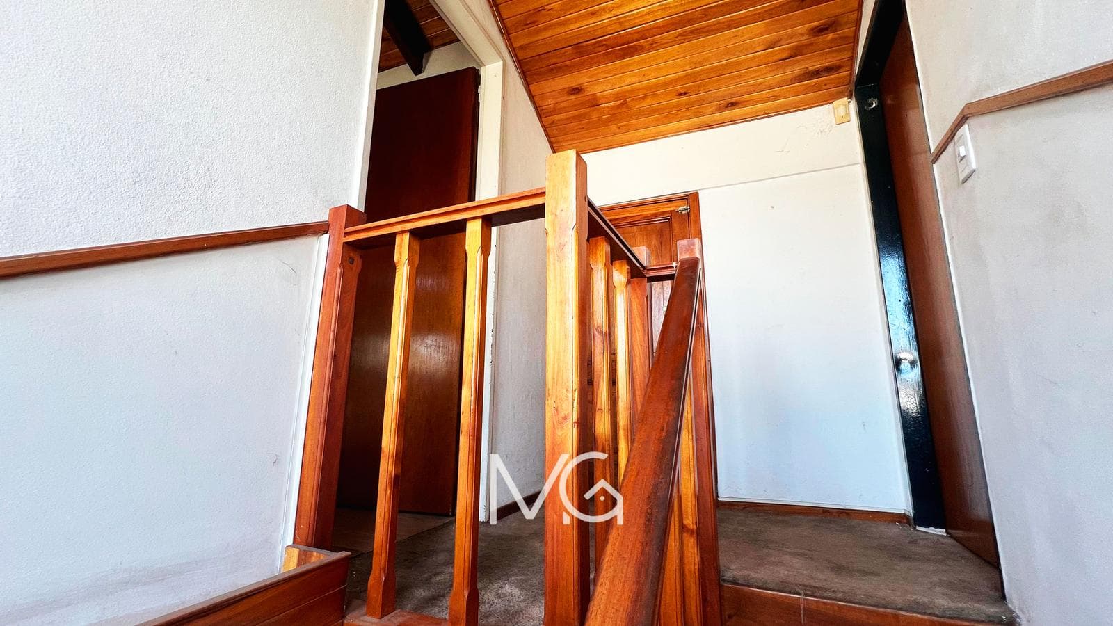 6-Bedroom House for Sale with Pool in Adrogue