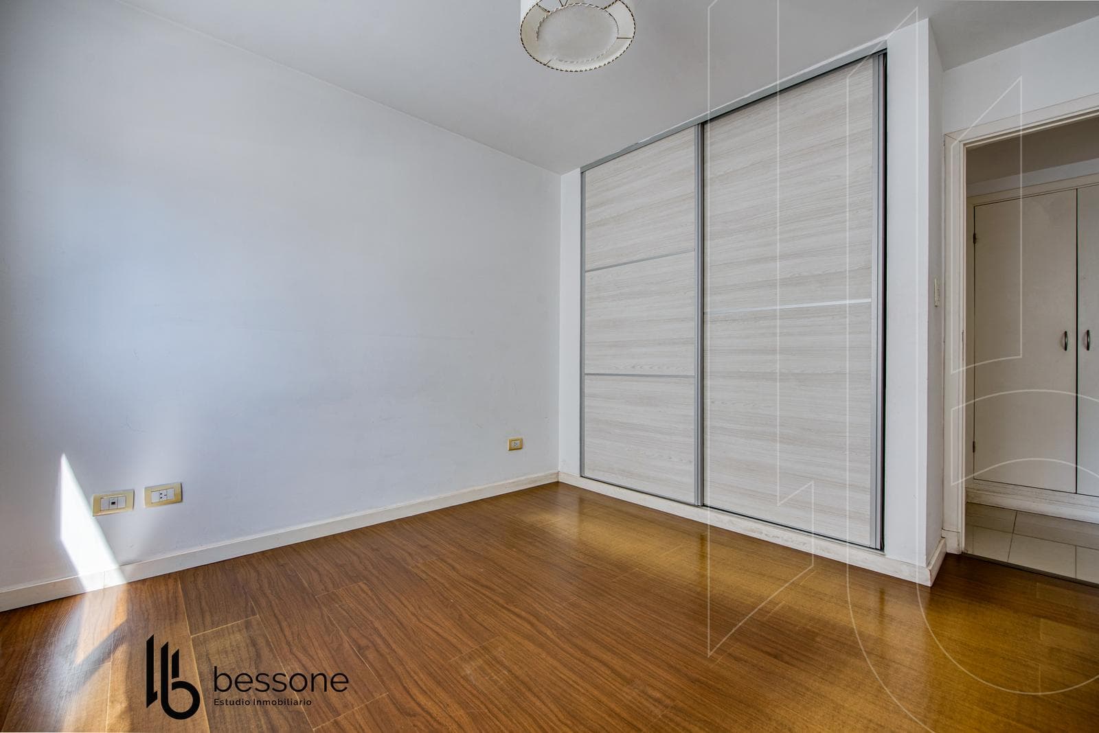 Apartment in Plaza Mitre