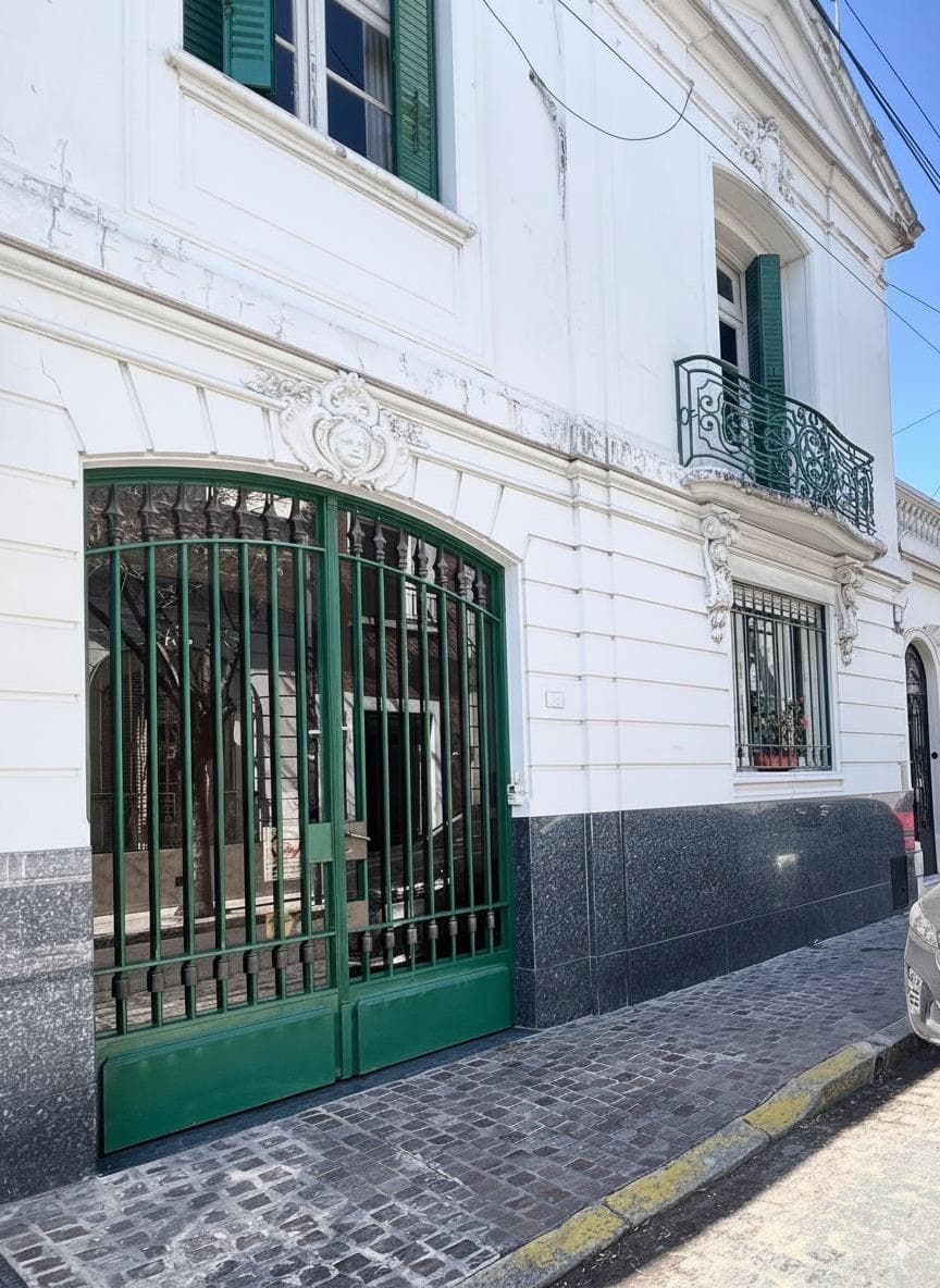 AMAZING SALE: STYLISH HOUSE IN CABALLITO WITH COURTYARD AND TERRACE—WILL CONSIDER TRADE