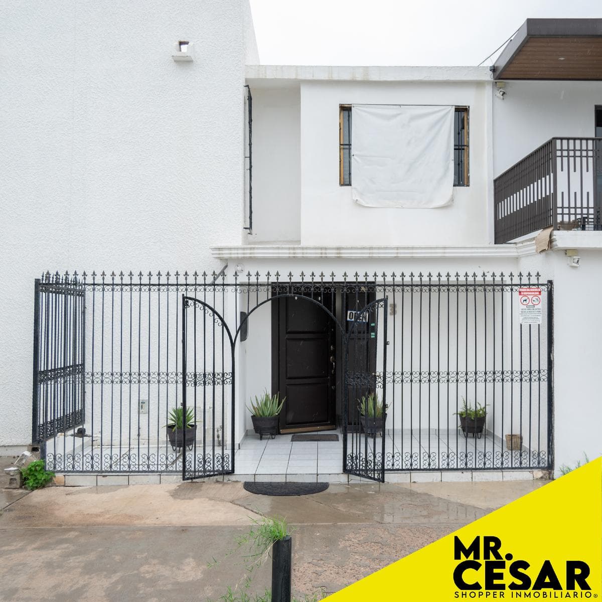 House for Sale, Suitable for a Medical Office, in Colonia Santa Fé