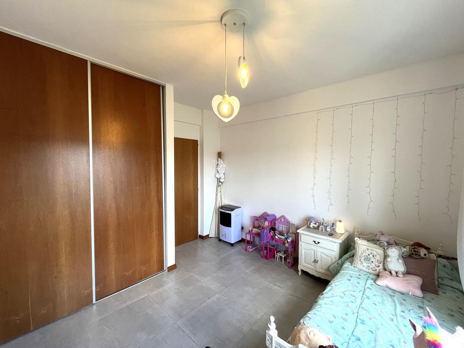 Great opportunity! Bright, ideal as a primary residence or investment. Ing. Maschwitz. 3 rooms, grill, balcony, surrounded by nature