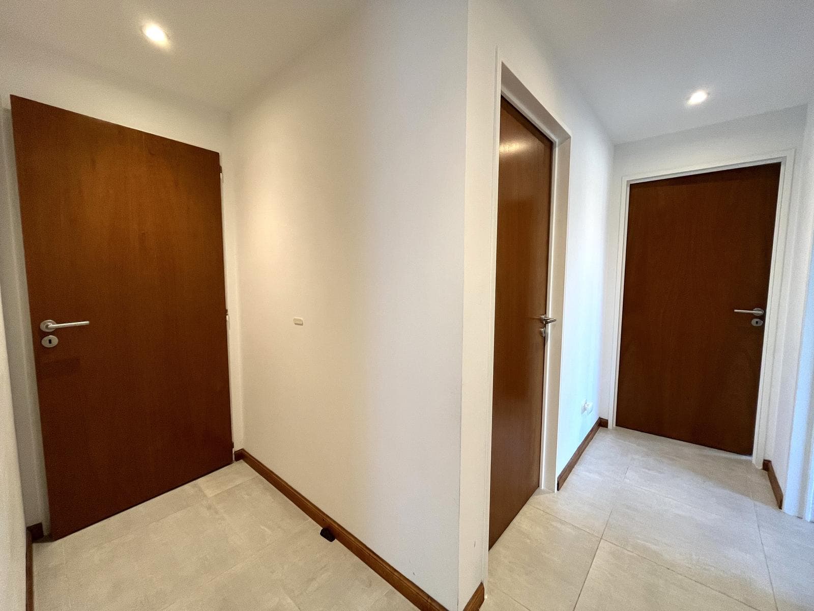 Great opportunity! Bright, ideal as a primary residence or investment. Ing. Maschwitz. 3 rooms, grill, balcony, surrounded by nature