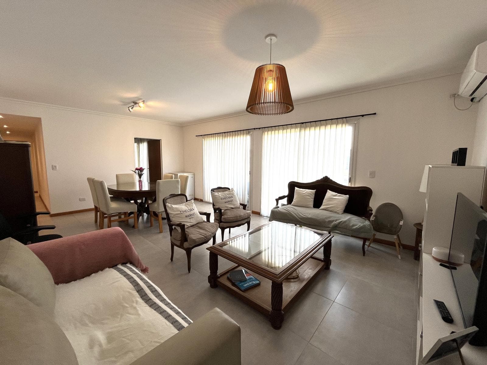Great opportunity! Bright, ideal as a primary residence or investment. Ing. Maschwitz. 3 rooms, grill, balcony, surrounded by nature