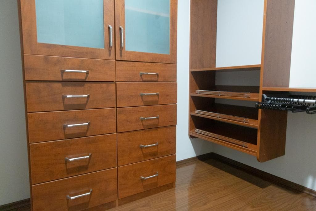 Modern 150-meter apartment with luxury finishes for sale in an excellent location.